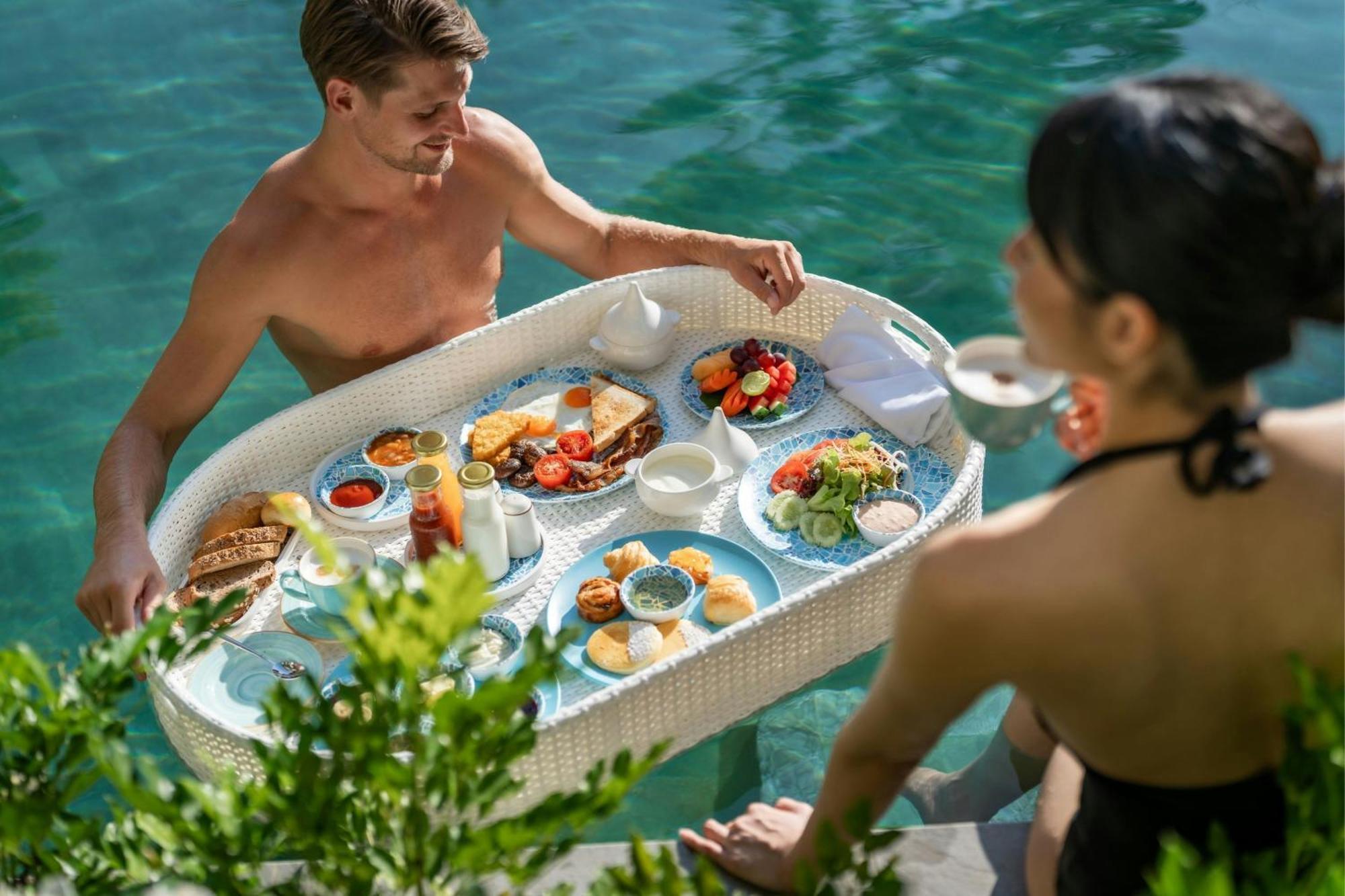Khao Lak Marriott Beach Resort & Spa Exterior photo