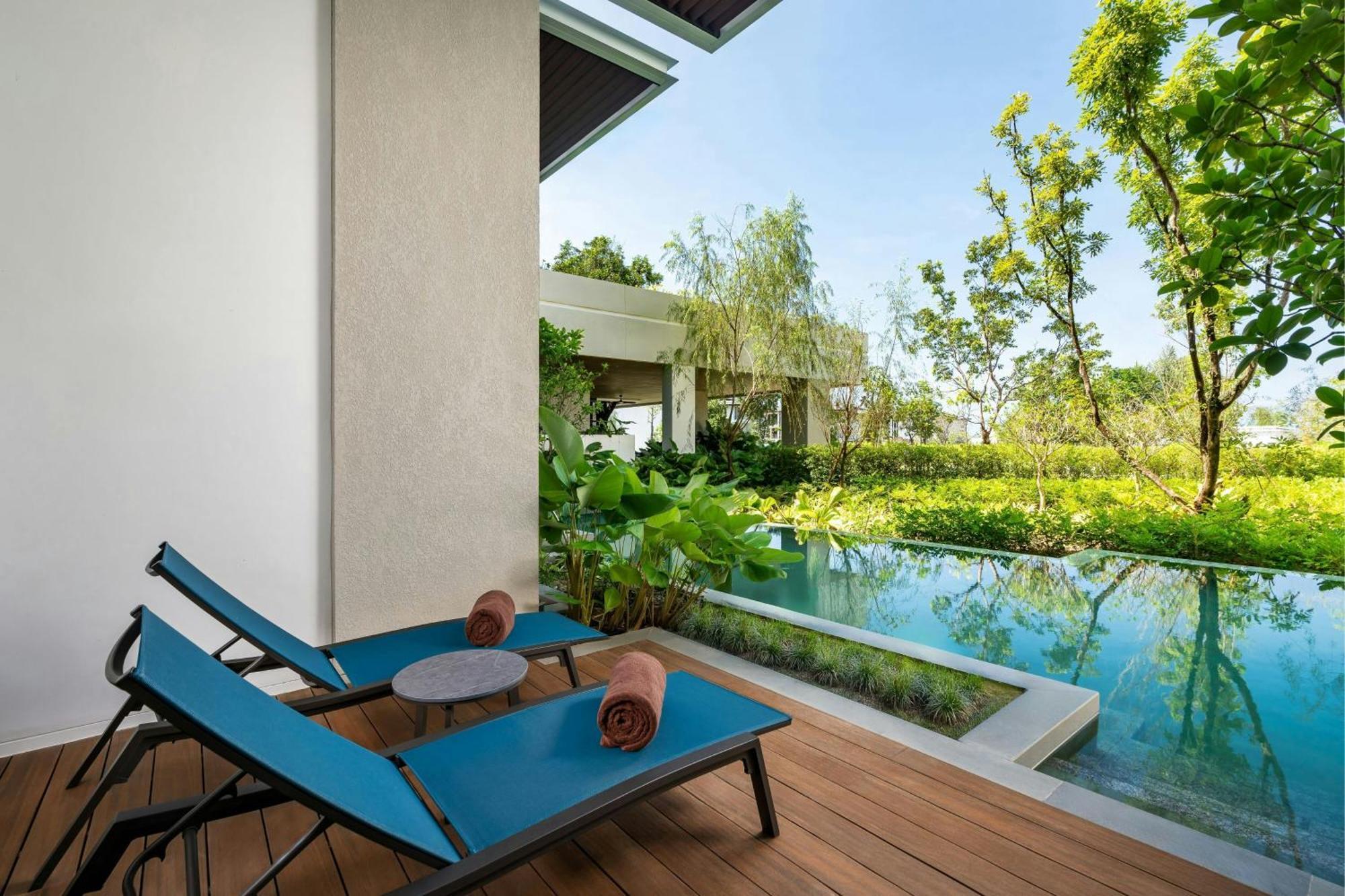 Khao Lak Marriott Beach Resort & Spa Exterior photo