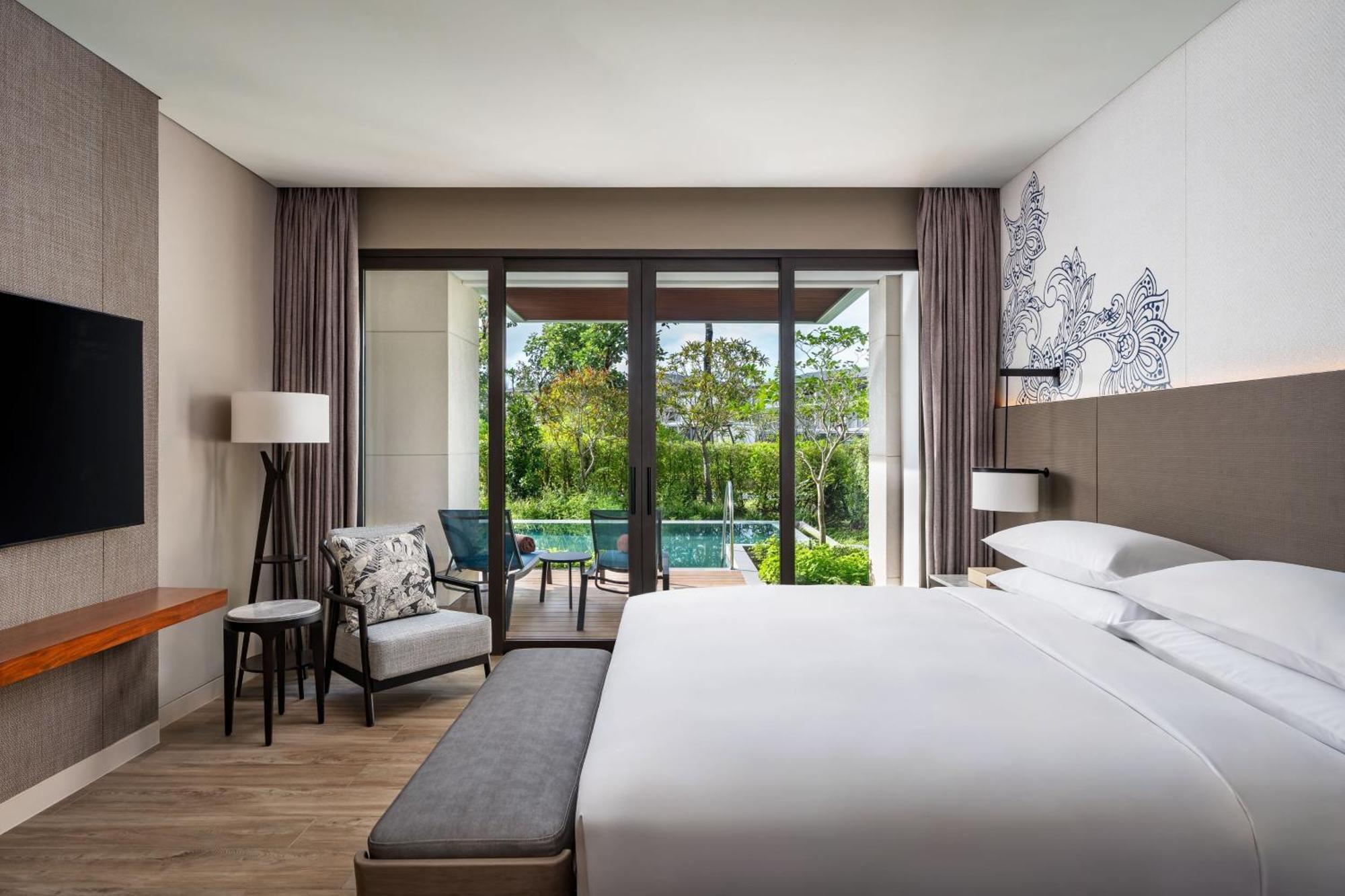 Khao Lak Marriott Beach Resort & Spa Exterior photo